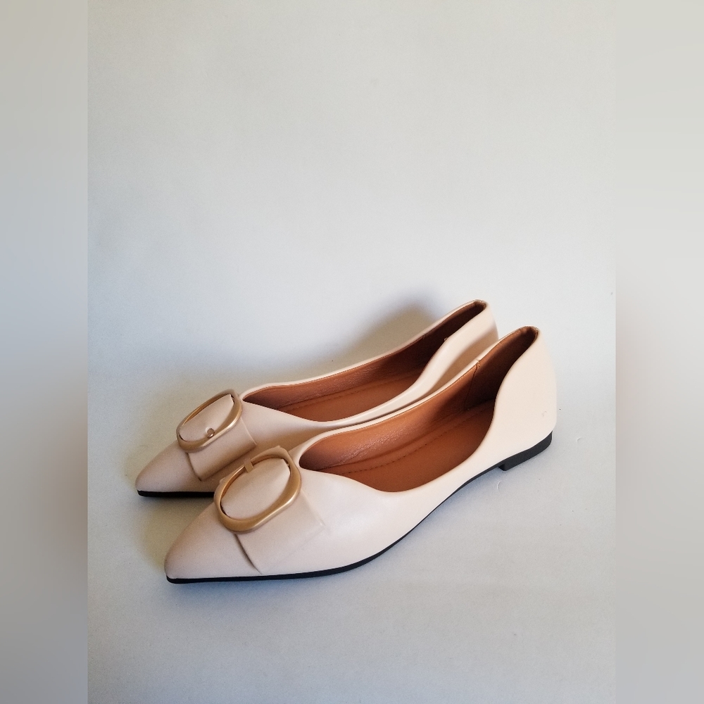 Women's unbranded european ballet flats light tan nude Sz8.5M pointed toe - Picture 16 of 16